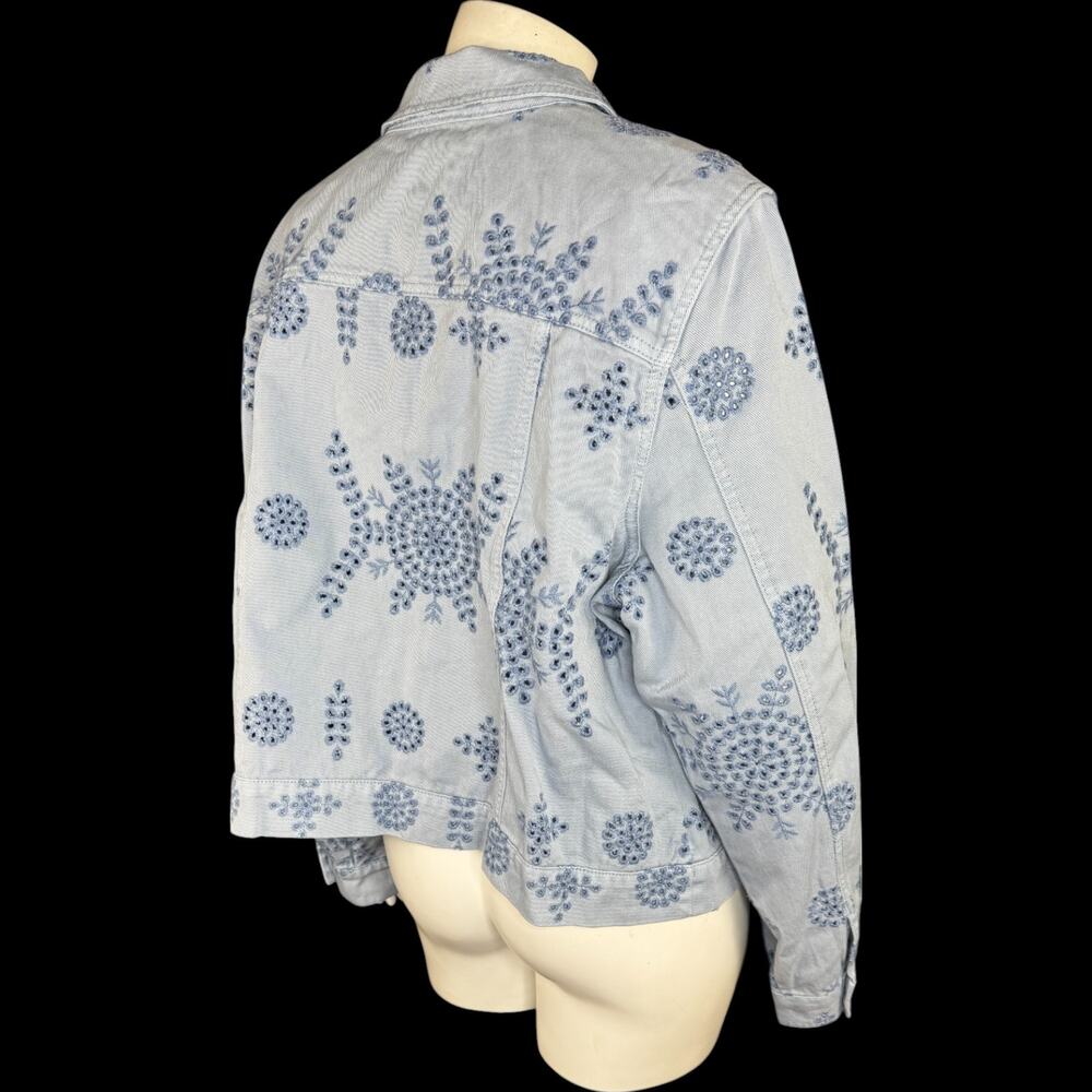 Destination 365 Eyelet Denim Jacket with Pockets Light Wash Blue X-Large NWOT - Picture 8 of 13